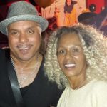 Howard Hewitt, Dariole